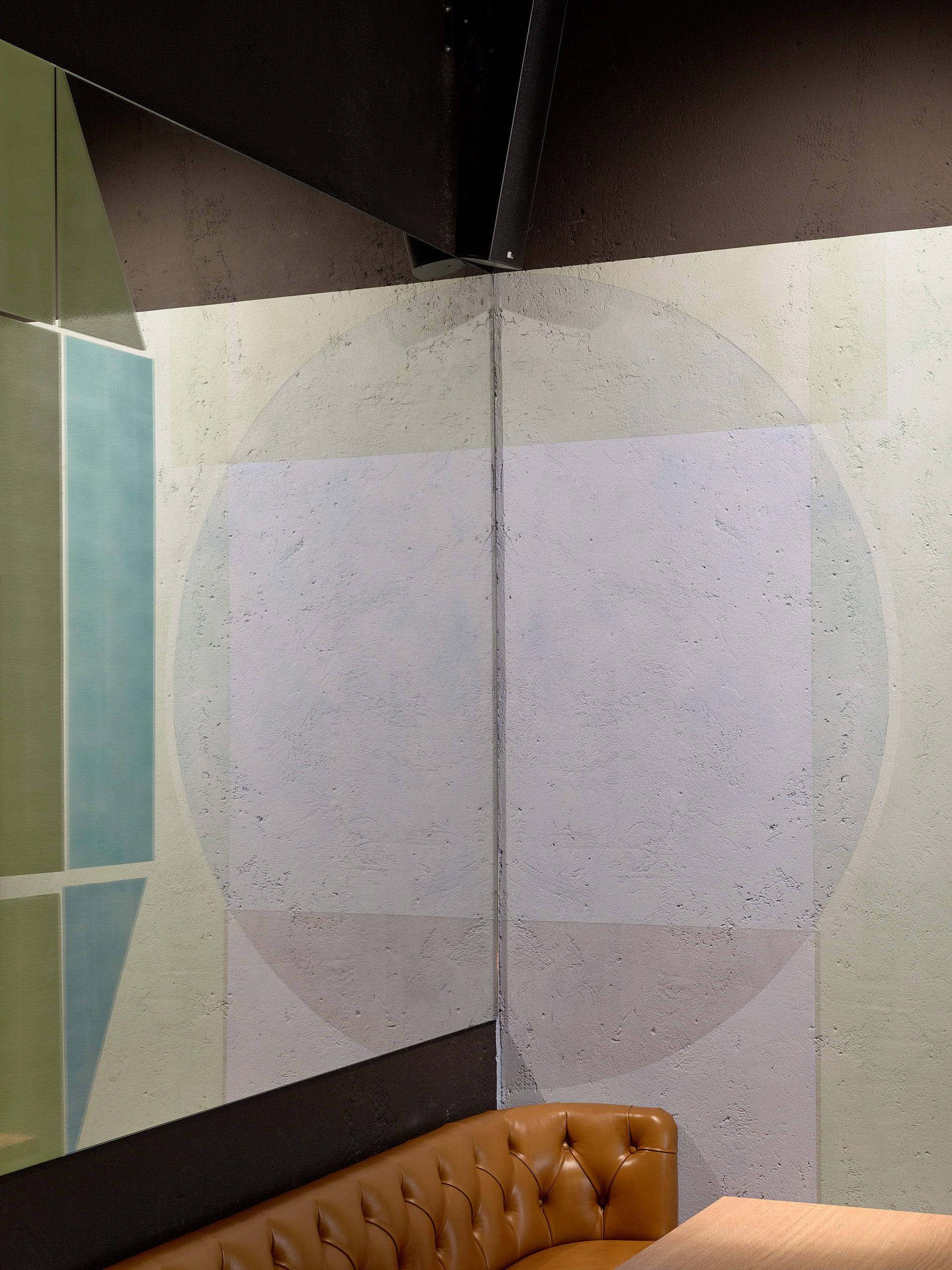 ahp0033 · Moser Cafe Black